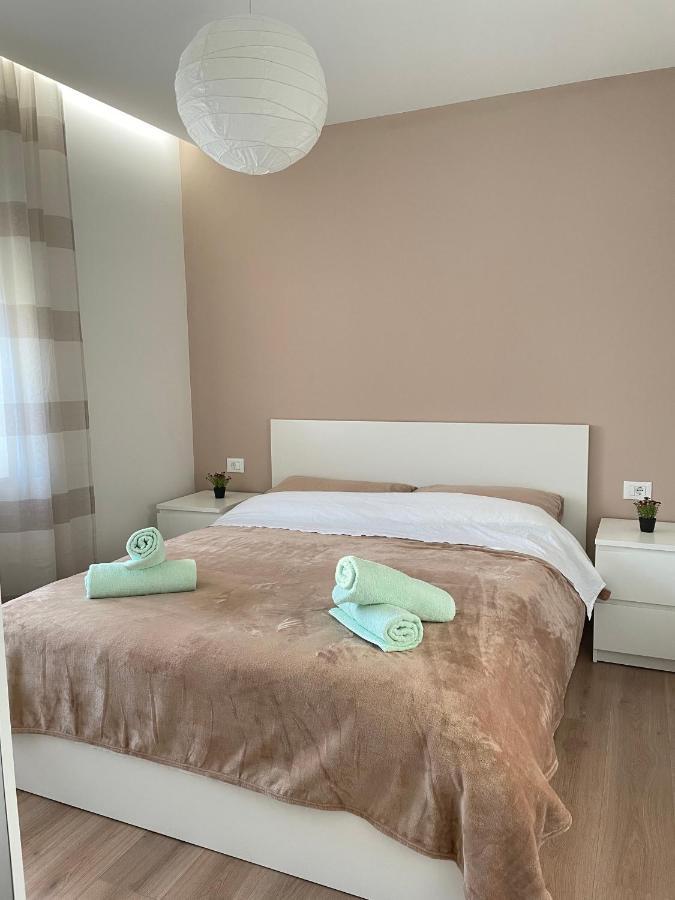 Apartamento Penny Epetium Stobreč Exterior foto